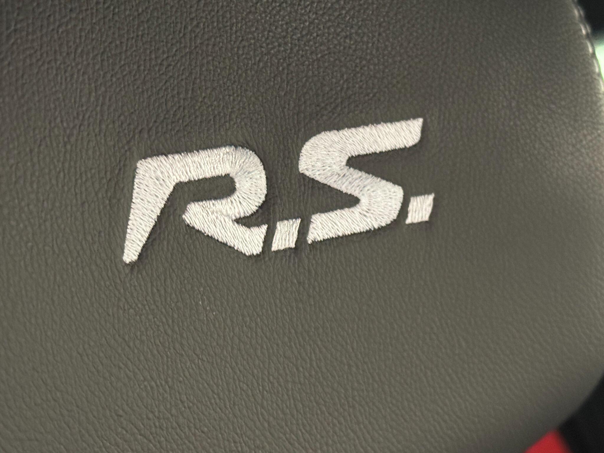 Renault Megane - Image 63