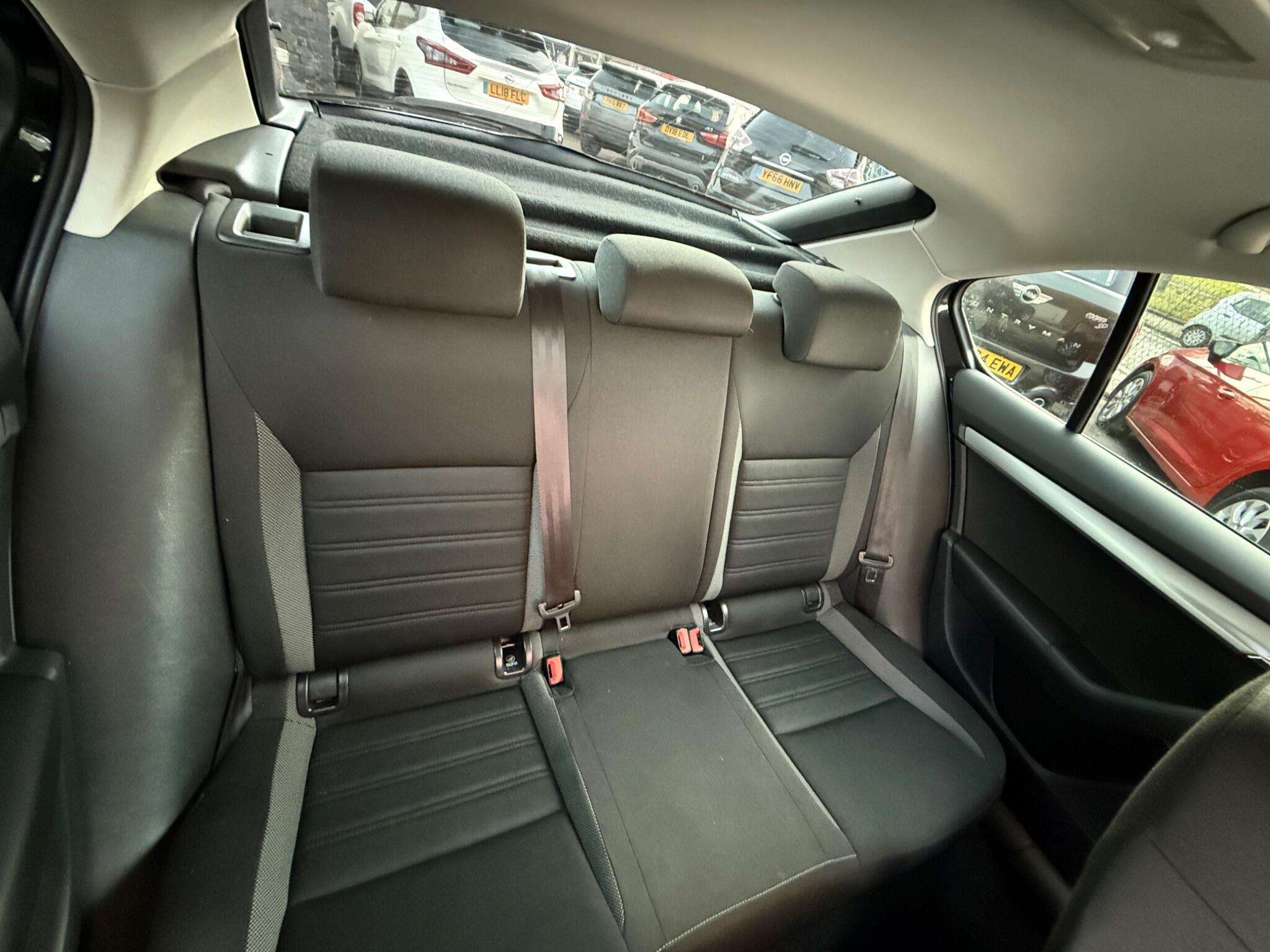 Skoda Octavia - Image 9