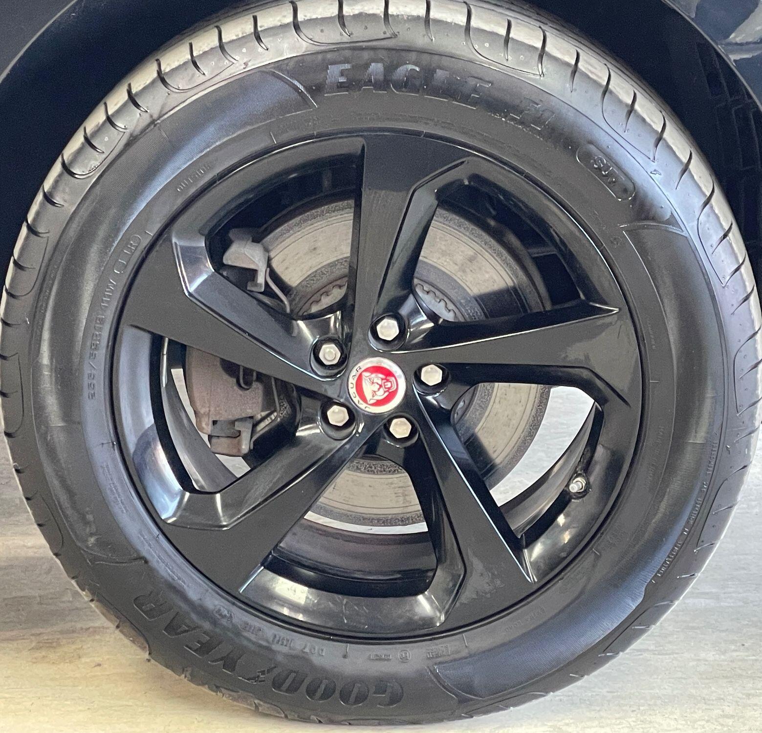 Jaguar F-Pace - Image 15