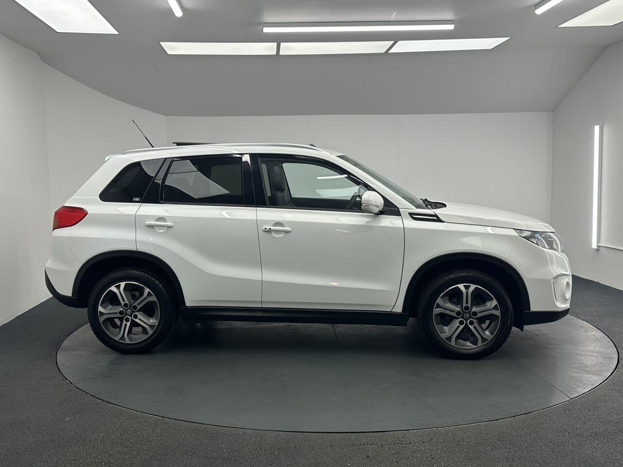 Suzuki Vitara - Image 11