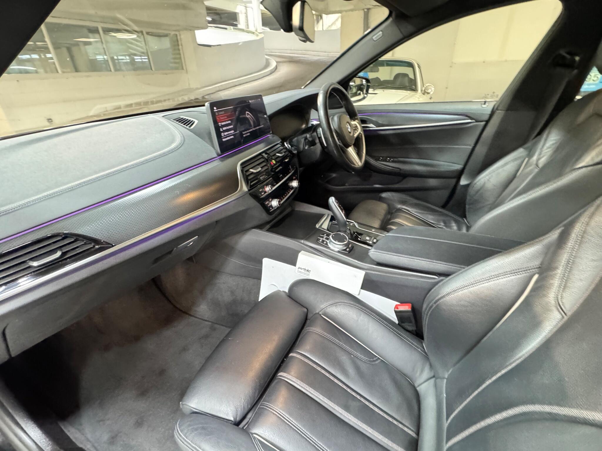 BMW 5 Series - Image 11