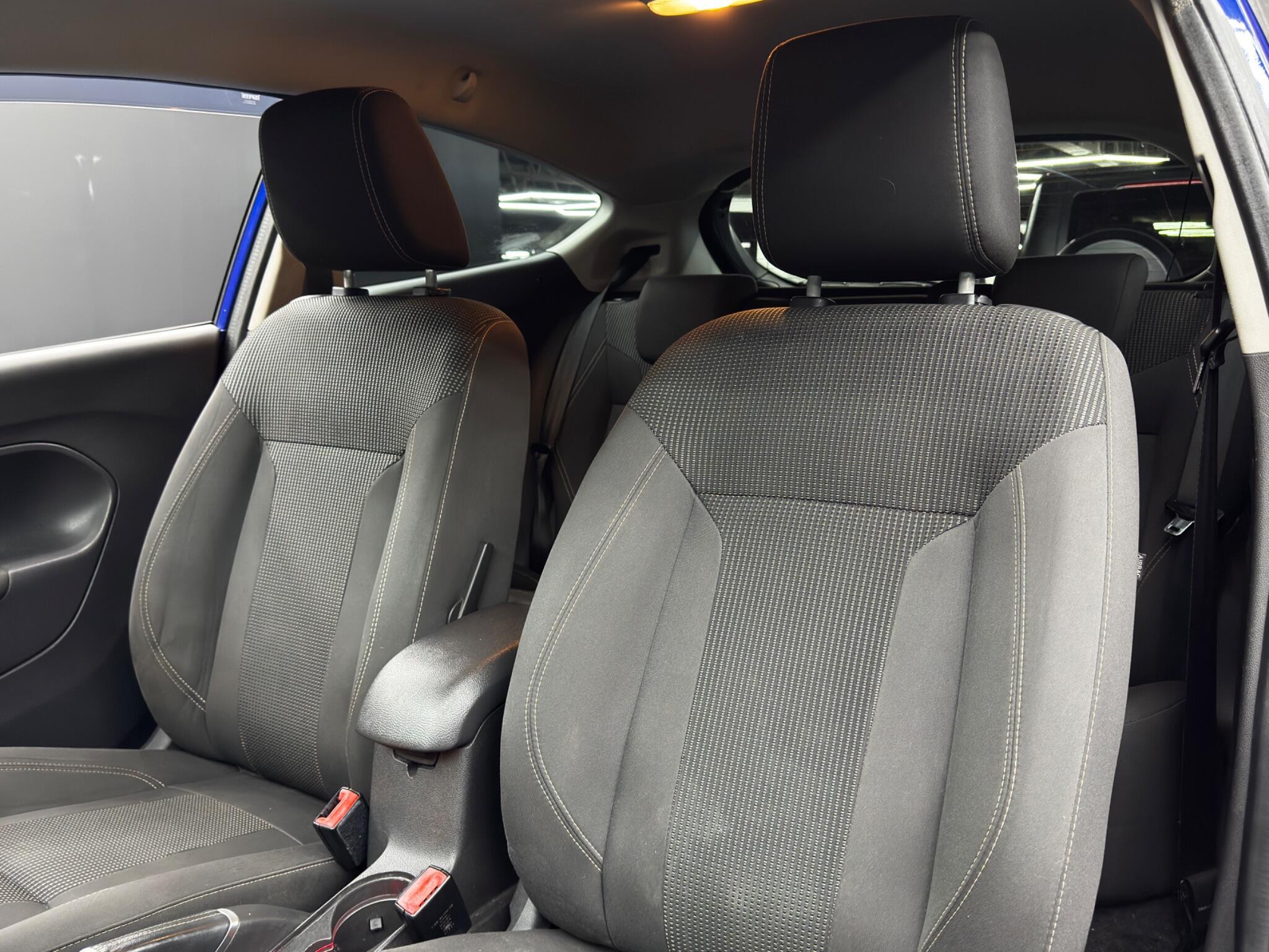 Ford Fiesta - Image 14