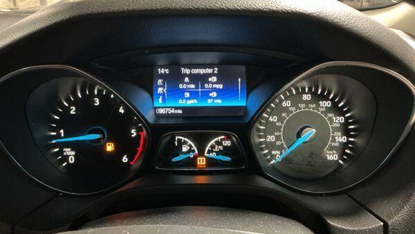 Ford Focus - Image 12