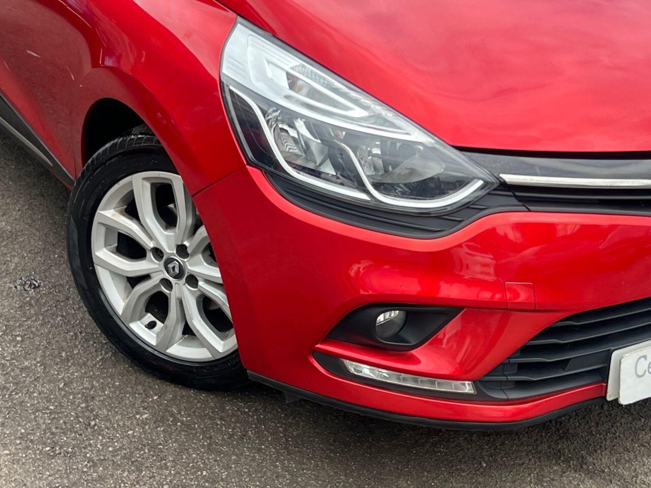 Renault Clio - Image 8