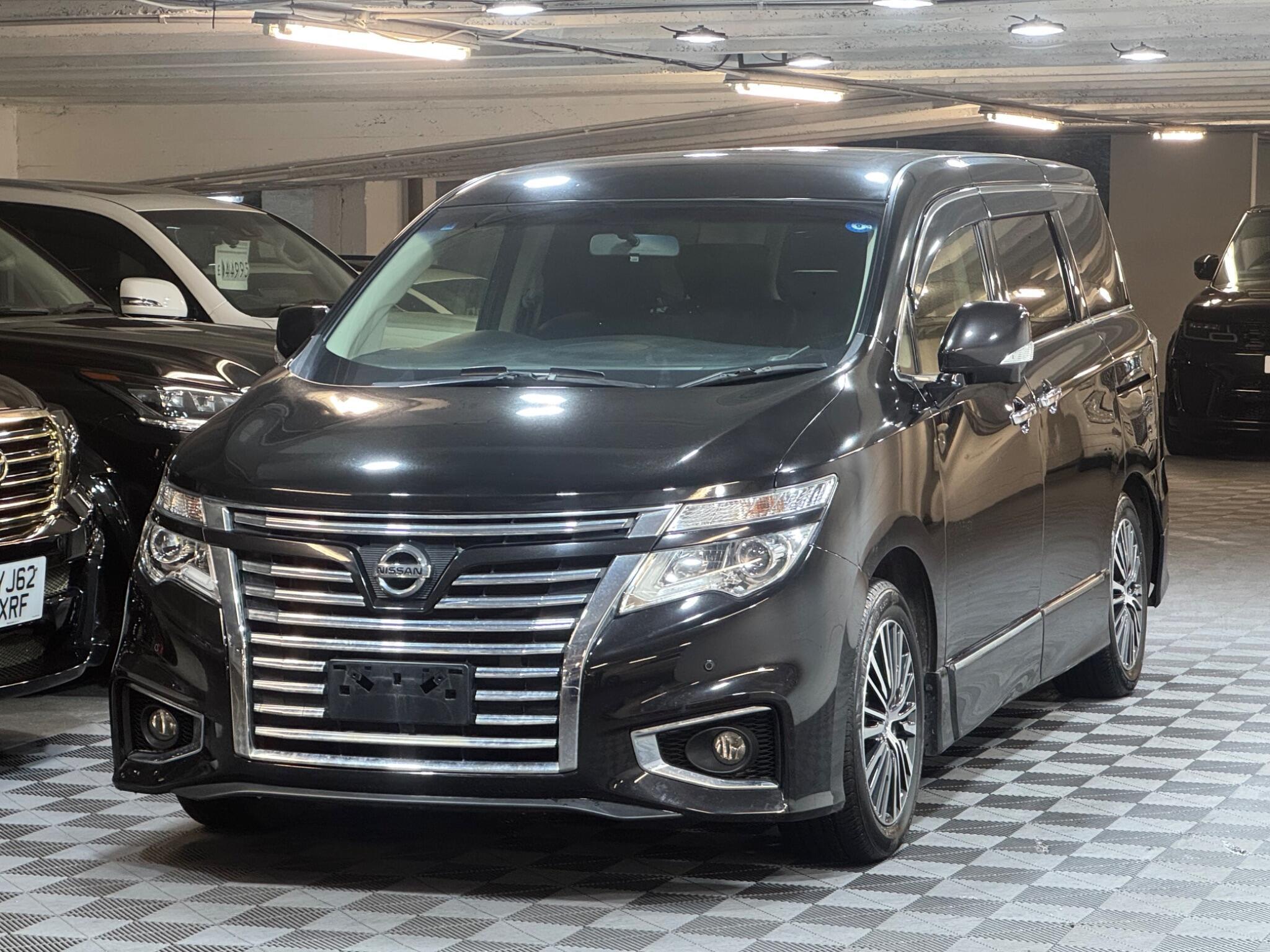 Nissan Elgrand - Image 5