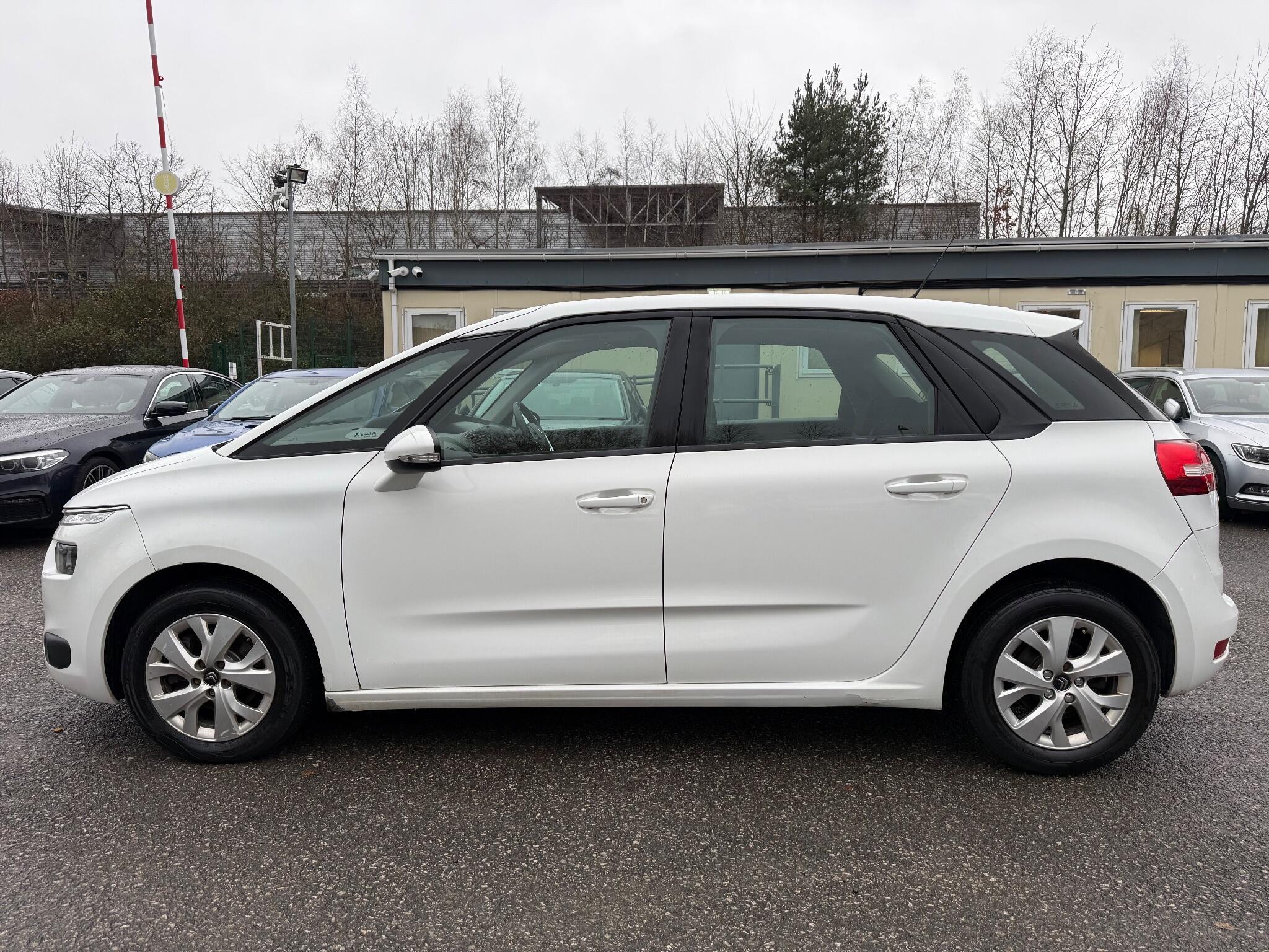 Citroen C4 Picasso - Image 8