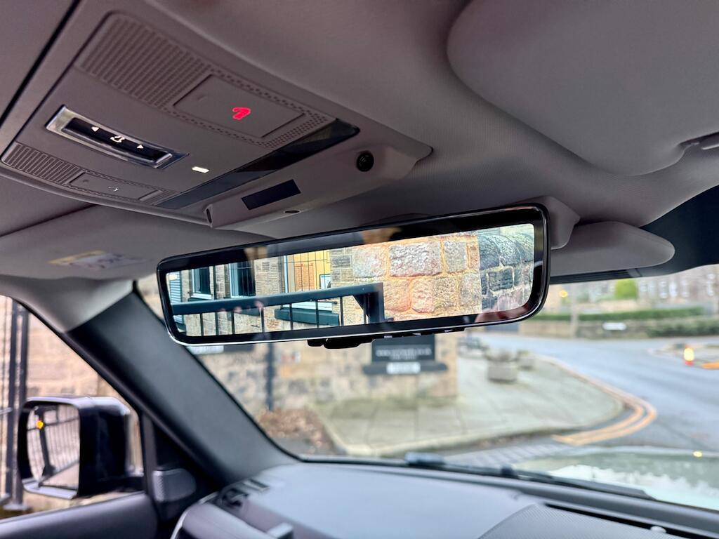 Land Rover Defender 90 - Image 40