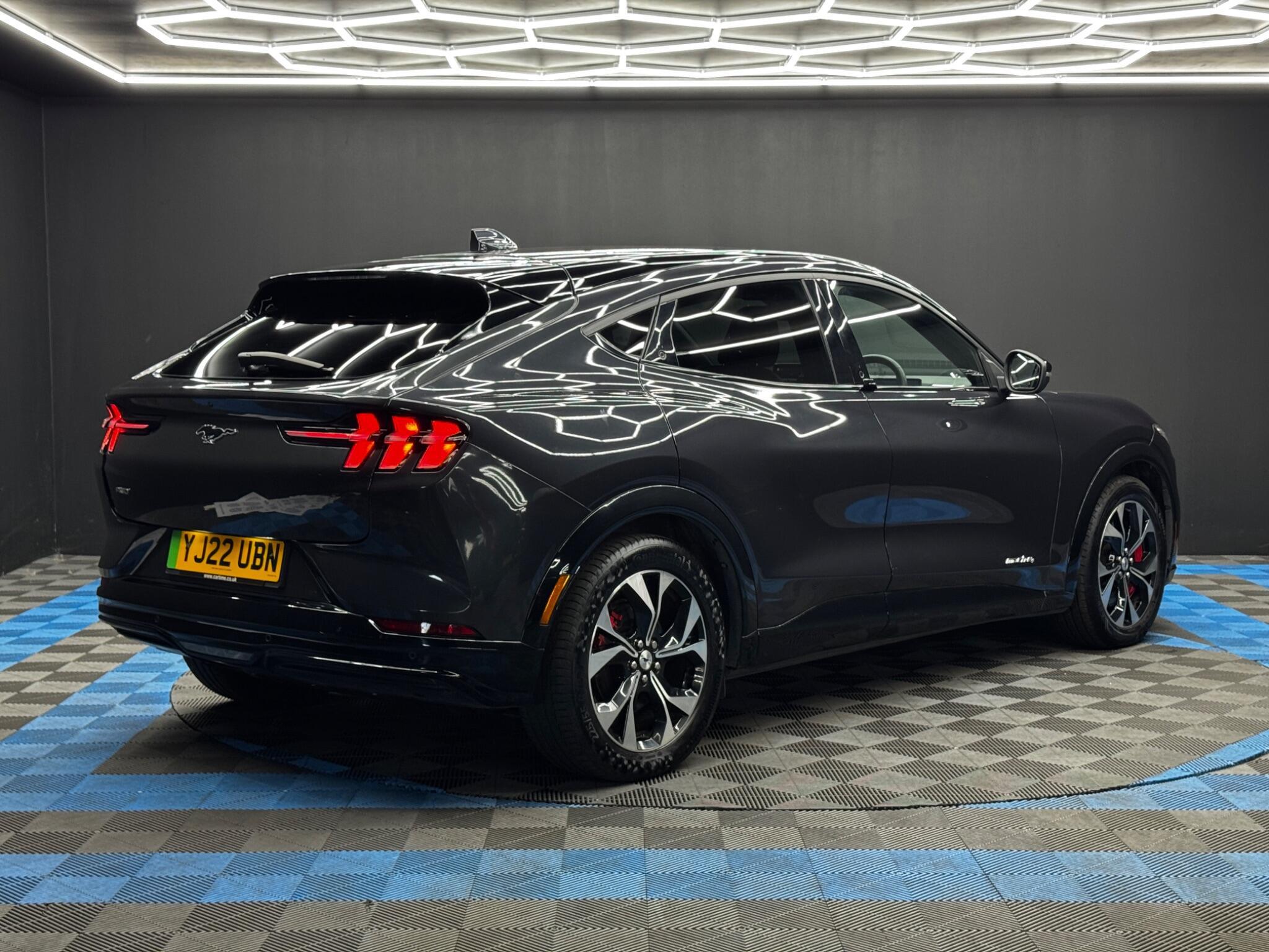 Ford Mustang Mach-E - Image 5