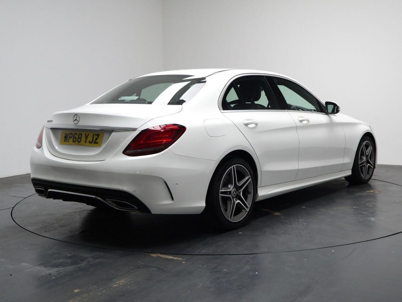 Mercedes C-Class - Image 12