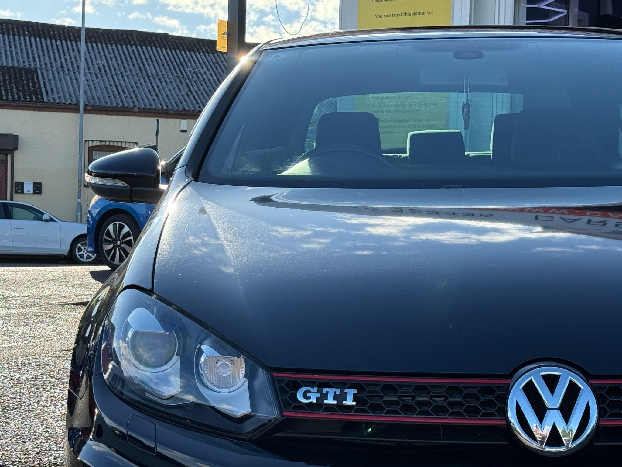 Volkswagen Golf - Image 13