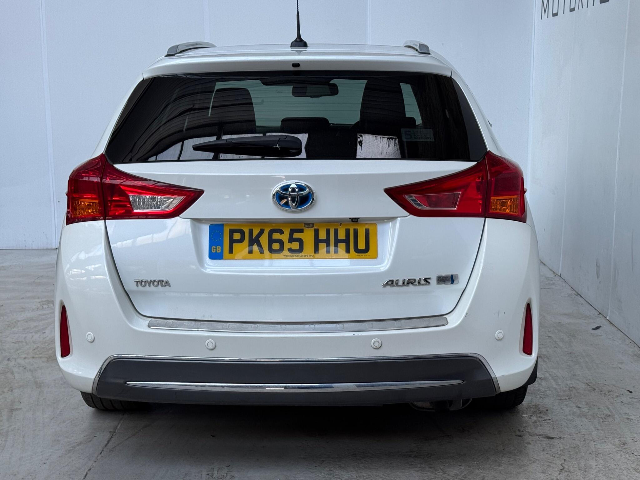 Toyota Auris - Image 6