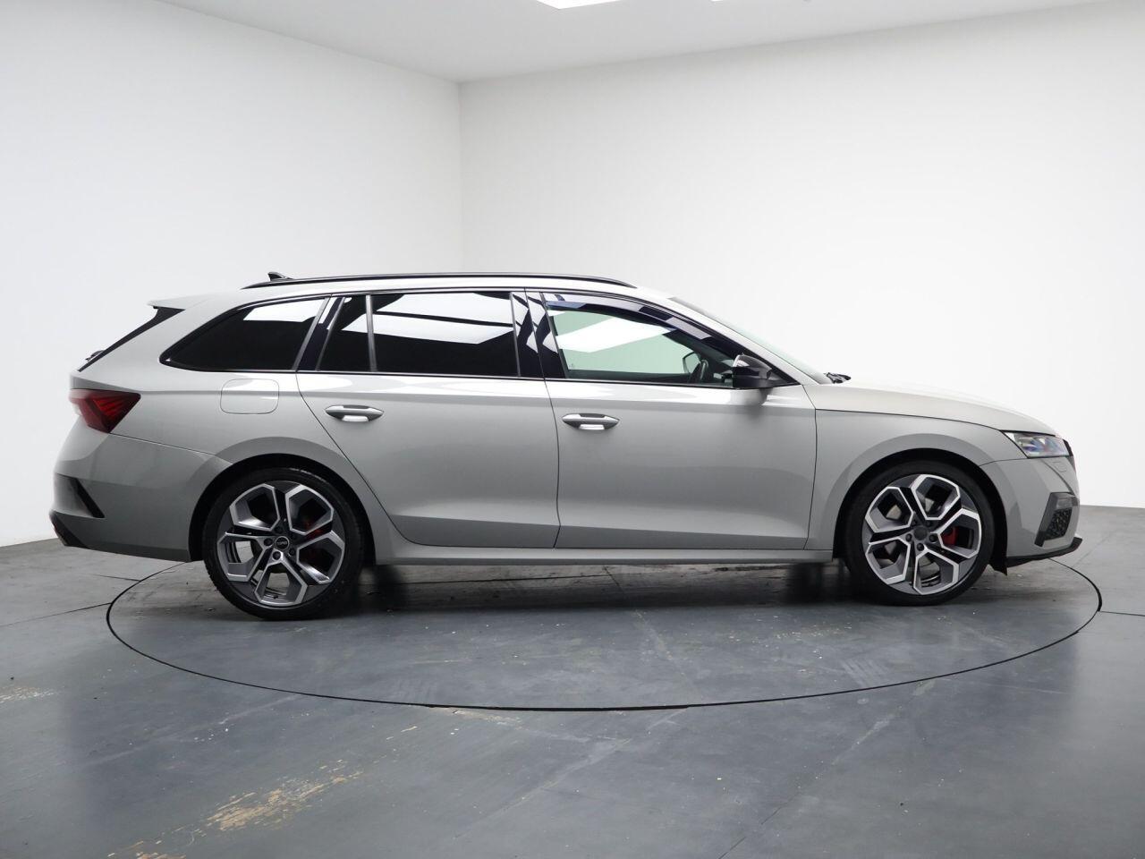 Skoda Octavia - Image 8