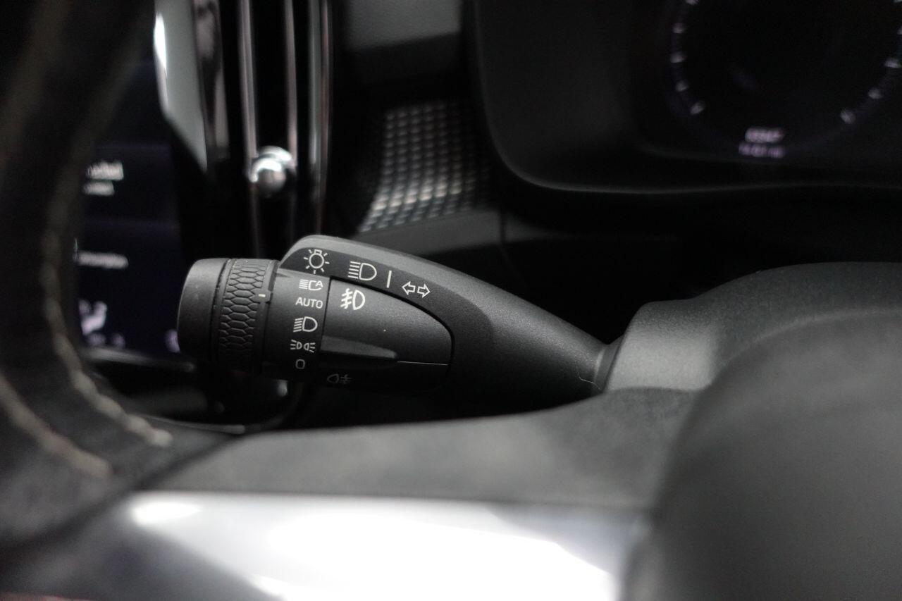 Volvo XC40 - Image 17
