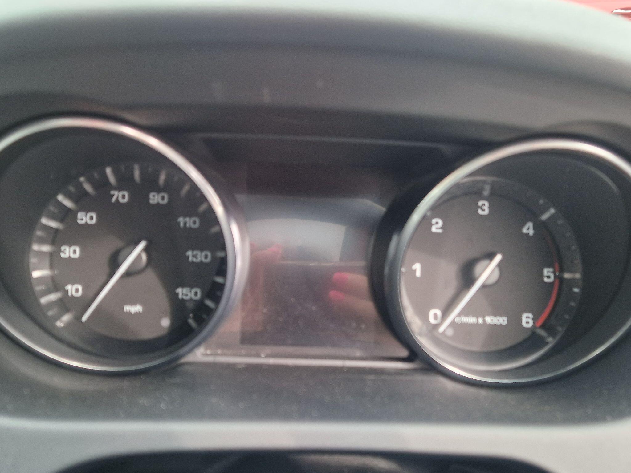 Land Rover DISCOVERY SPORT - Image 2