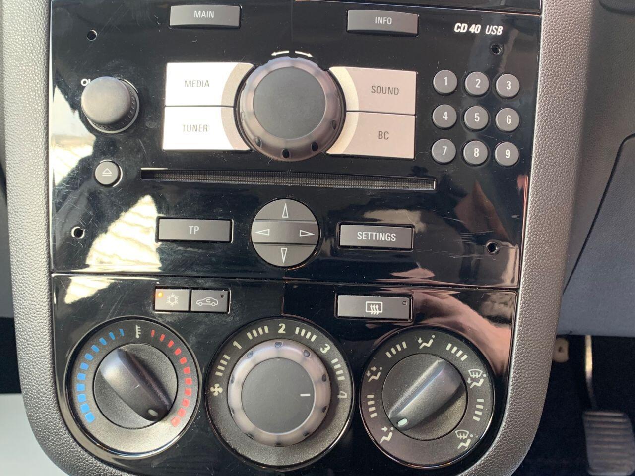 Vauxhall Corsa - Image 23