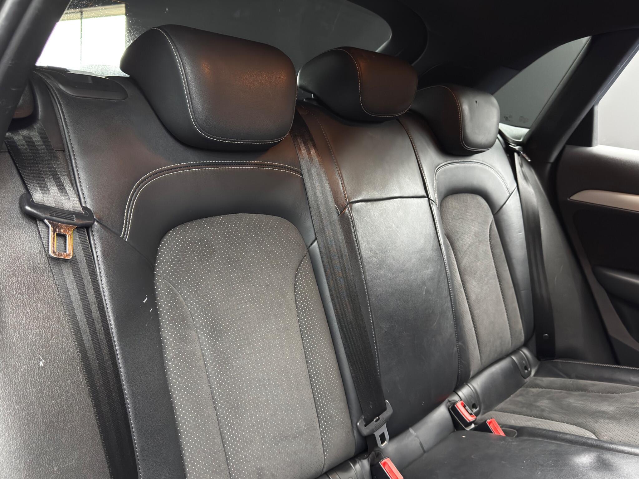 Audi Q3 - Image 14
