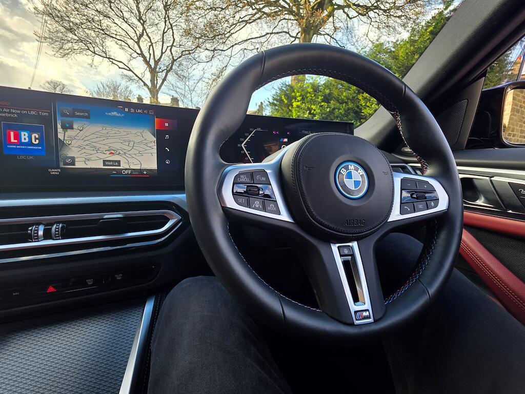 BMW I4 - Image 42
