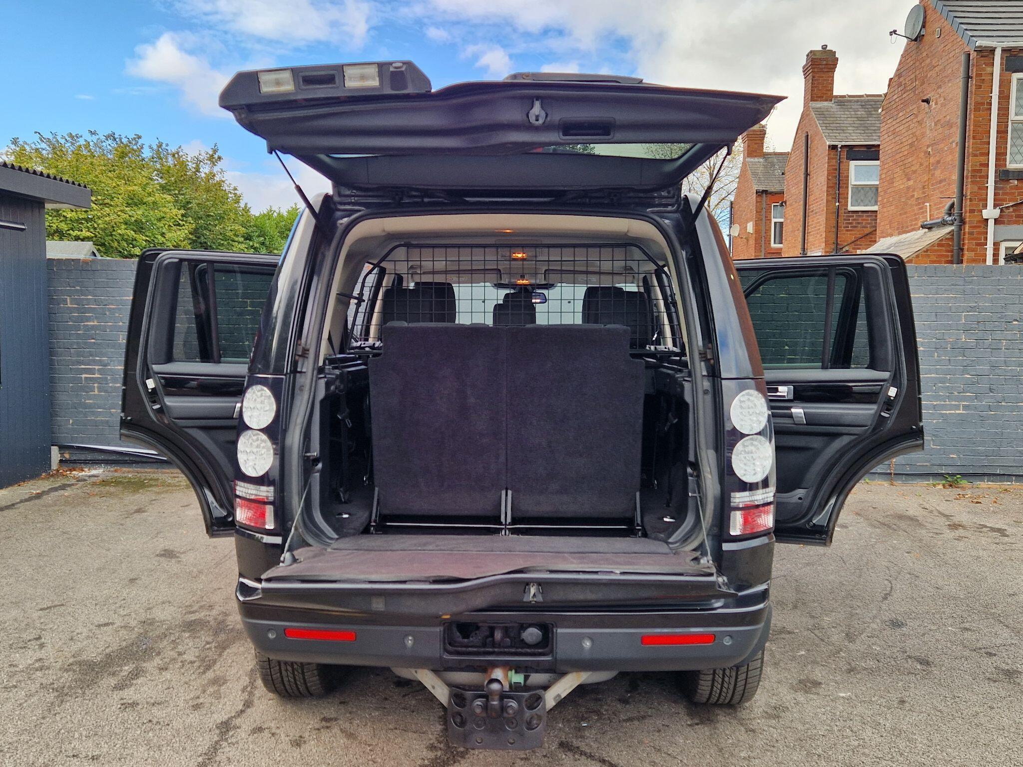 Land Rover DISCOVERY 4 - Image 20