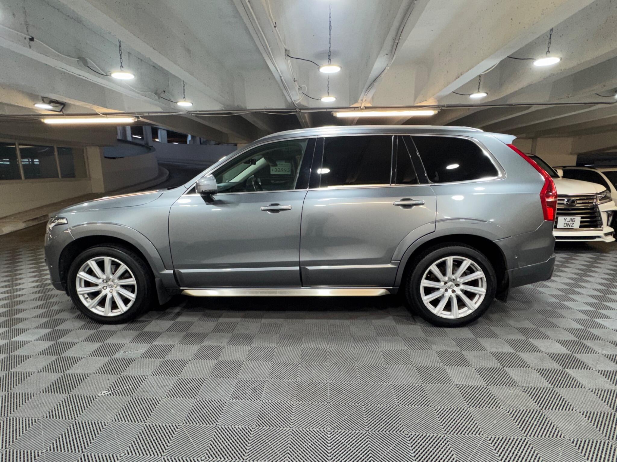 Volvo XC90 - Image 2