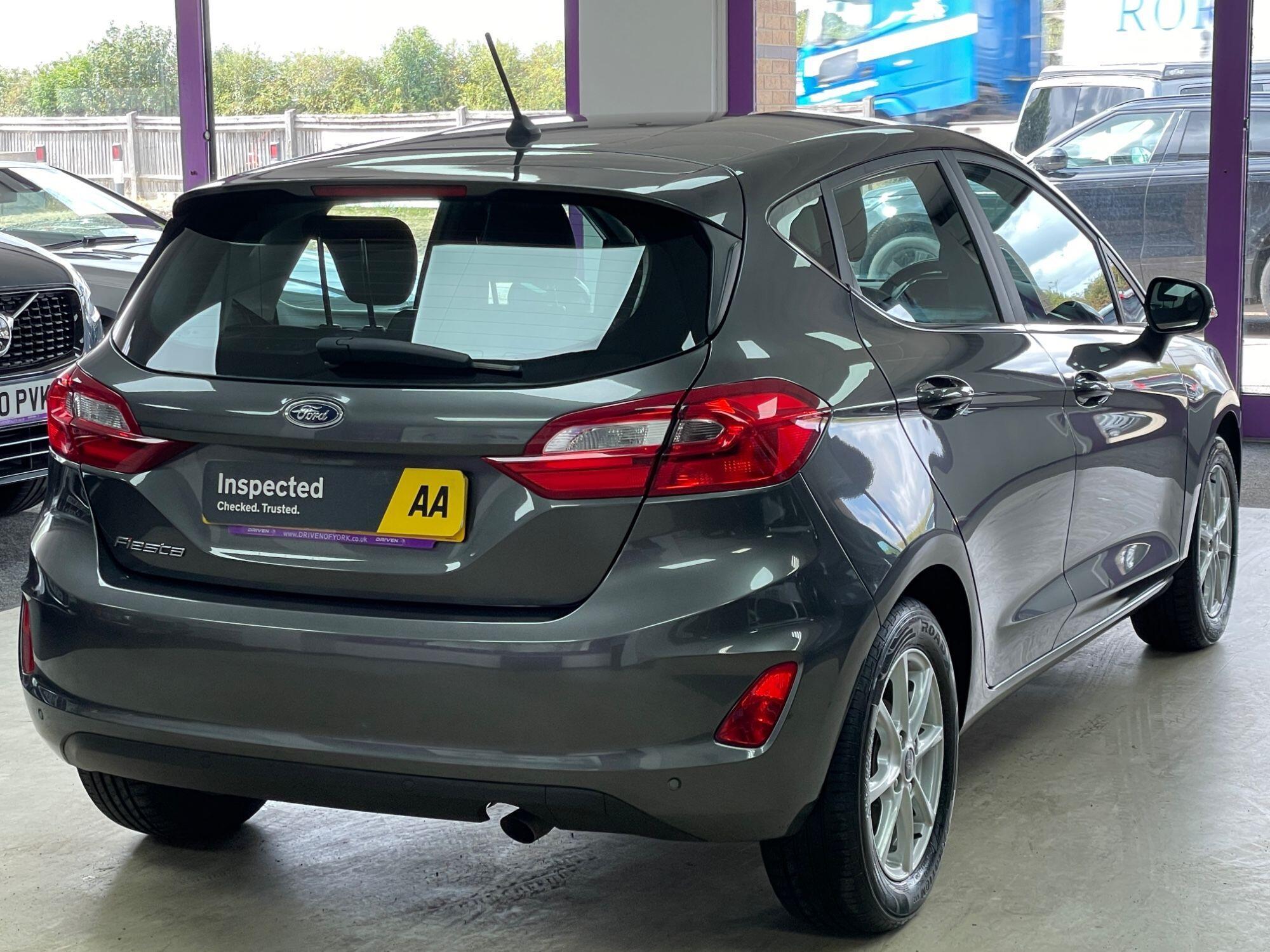 Ford Fiesta - Image 9