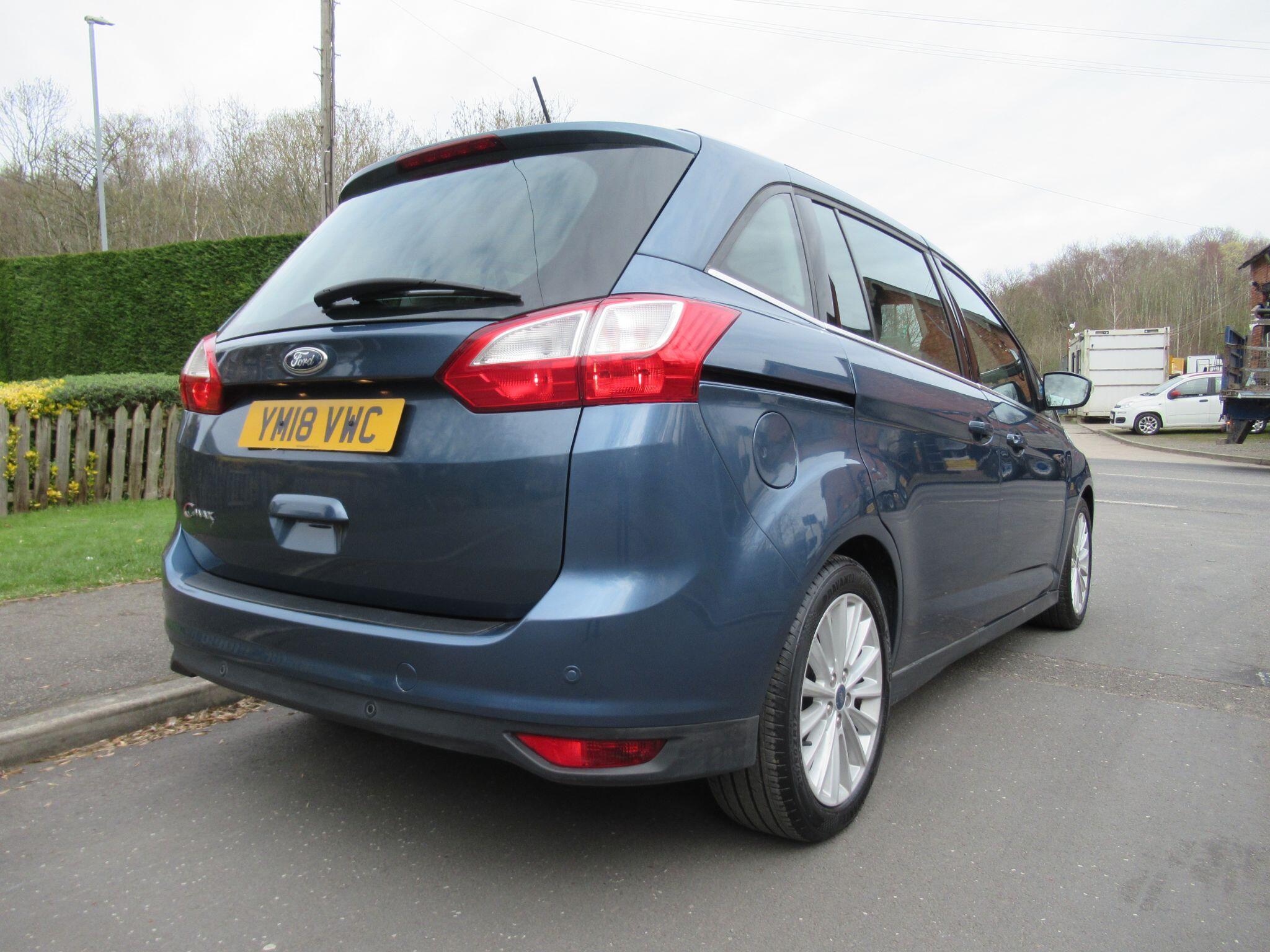 Ford Grand C-MAX - Image 11