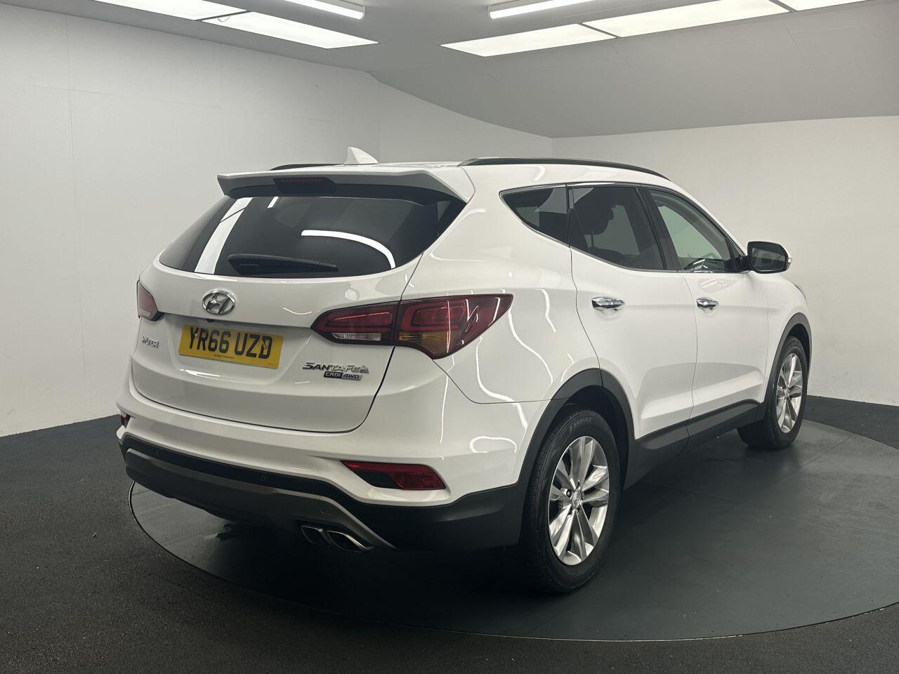 Hyundai Santa Fe - Image 10