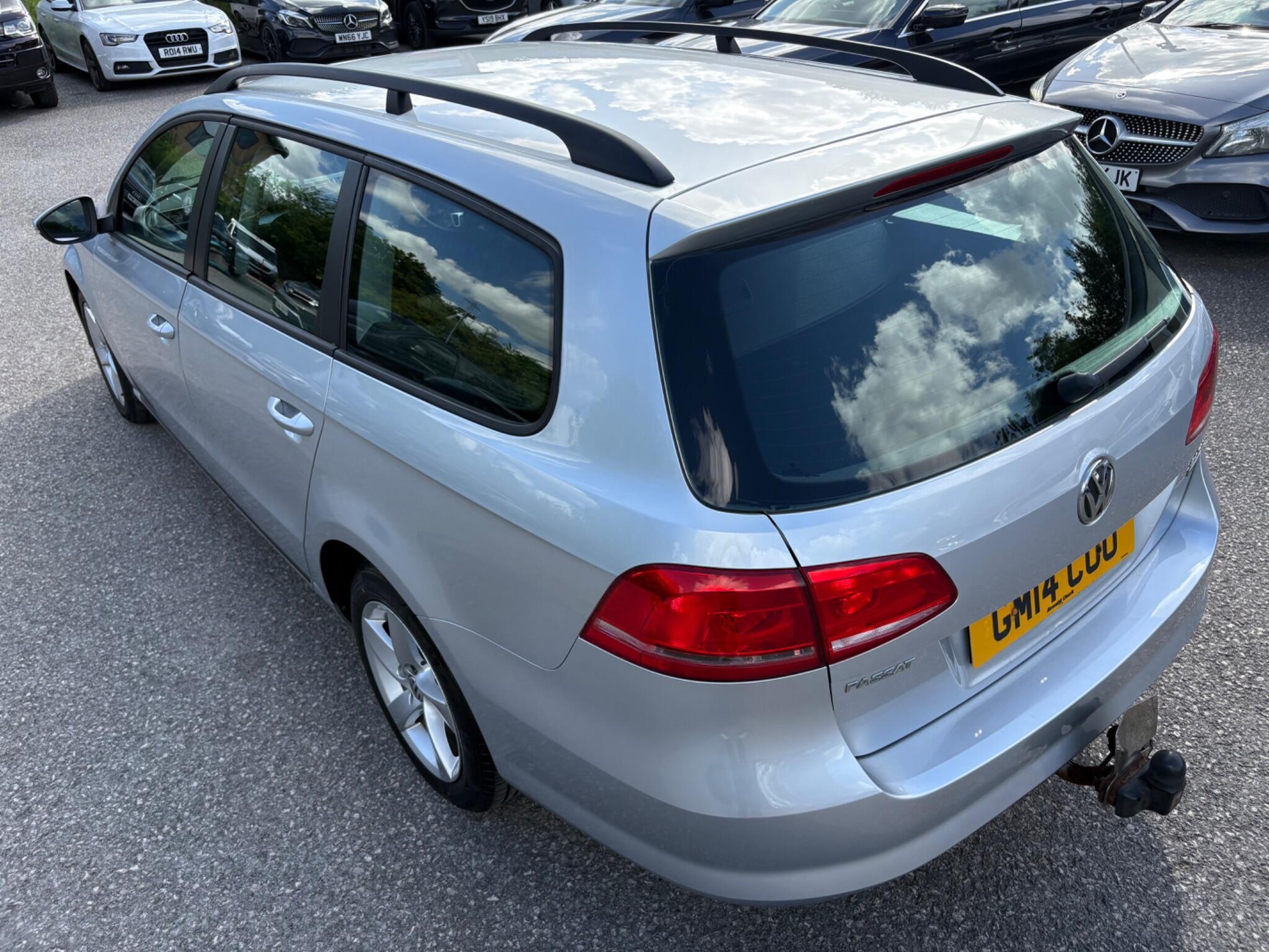 Volkswagen Passat - Image 15