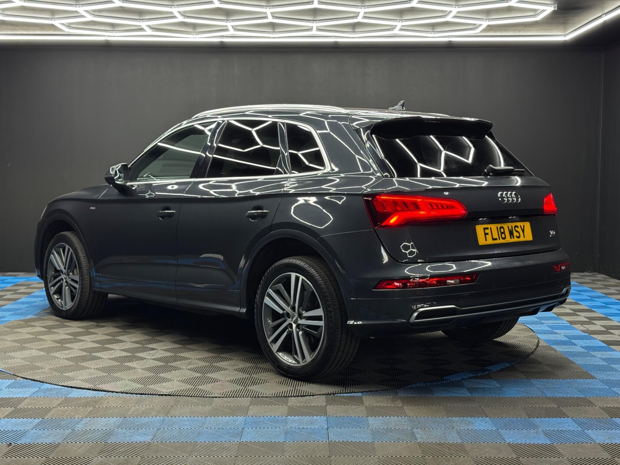 Audi Q5 - Image 7