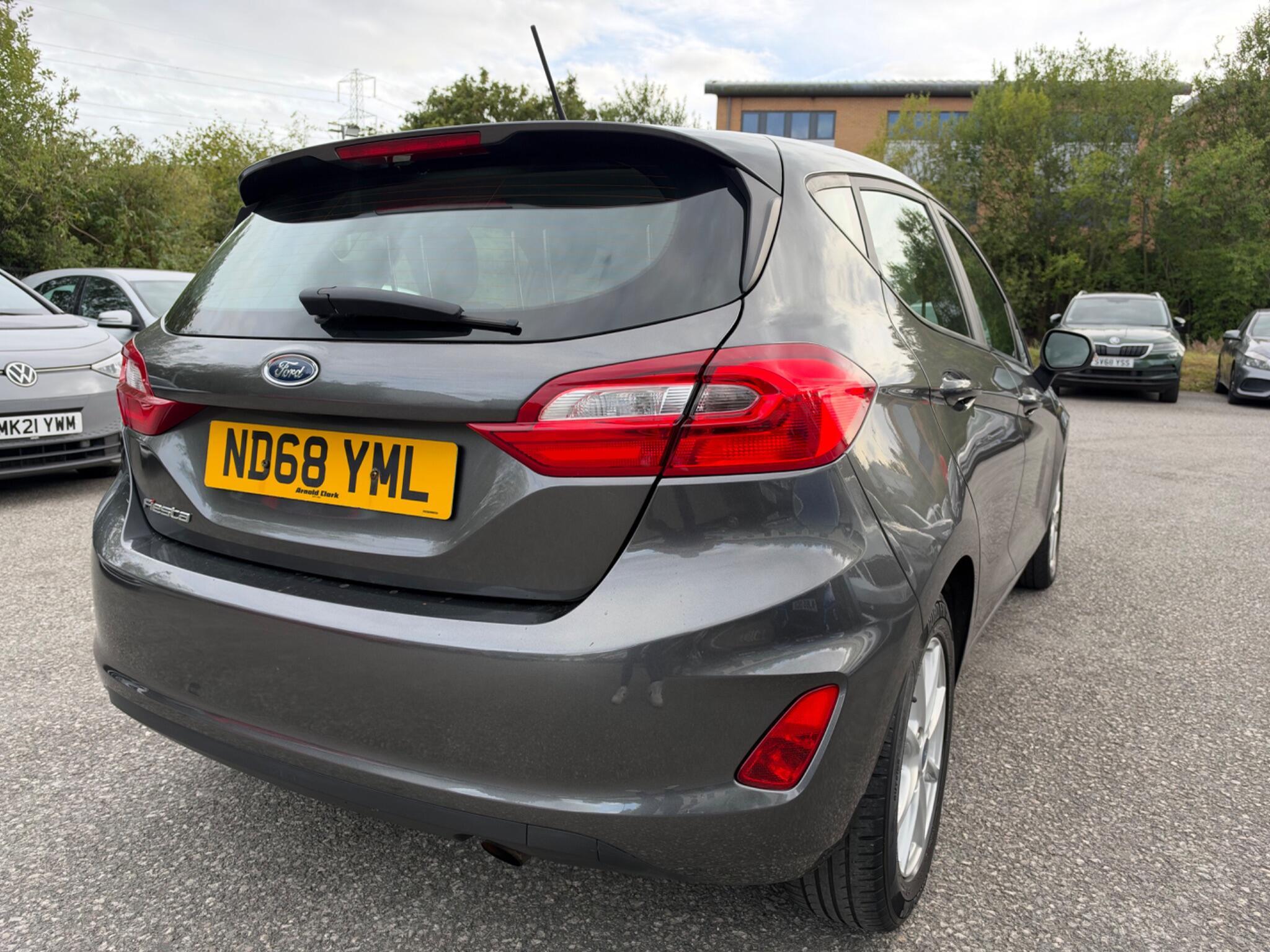 Ford Fiesta - Image 12