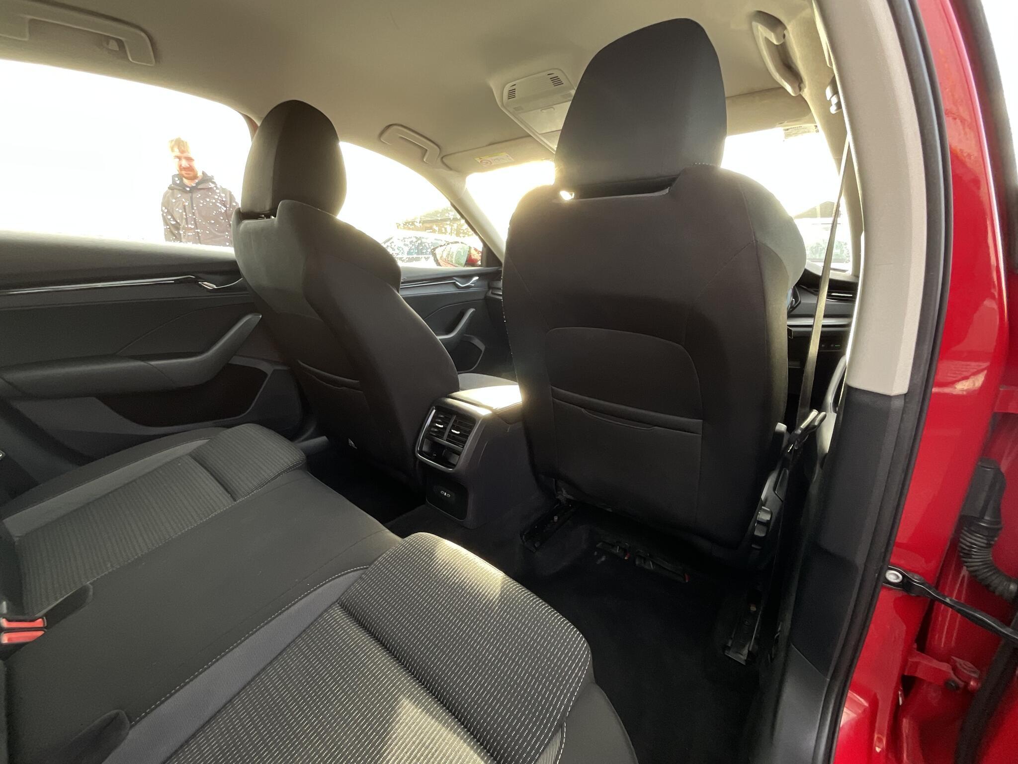 Skoda Octavia - Image 10