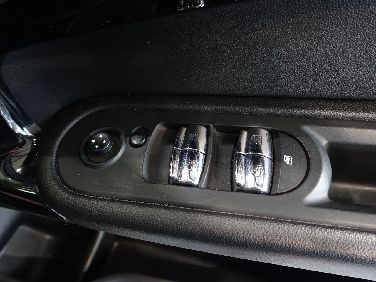 MINI Countryman - Image 17