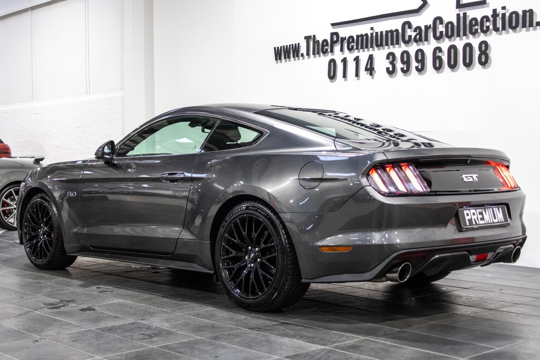 Ford Mustang - Image 5