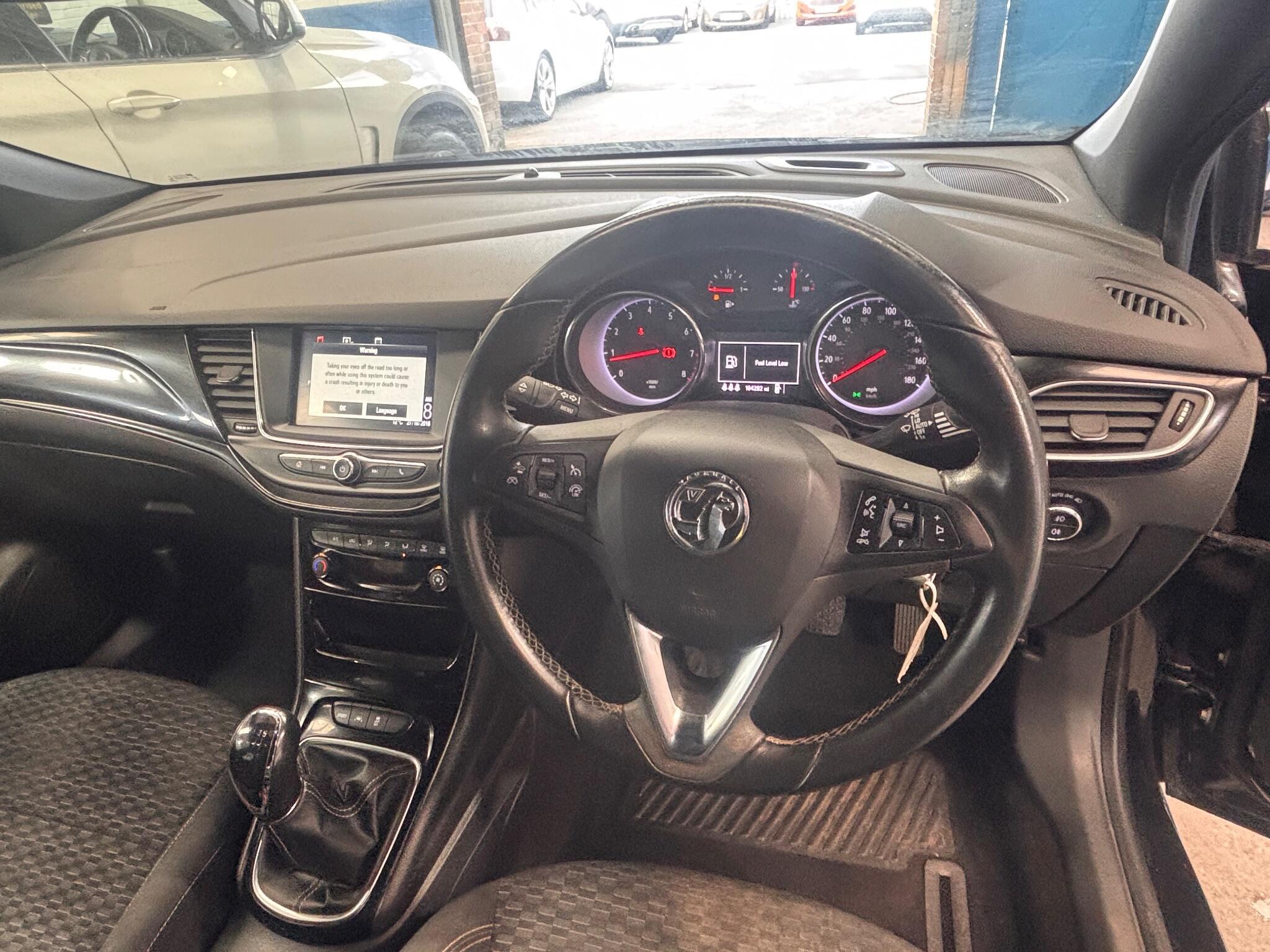 Vauxhall Astra - Image 25