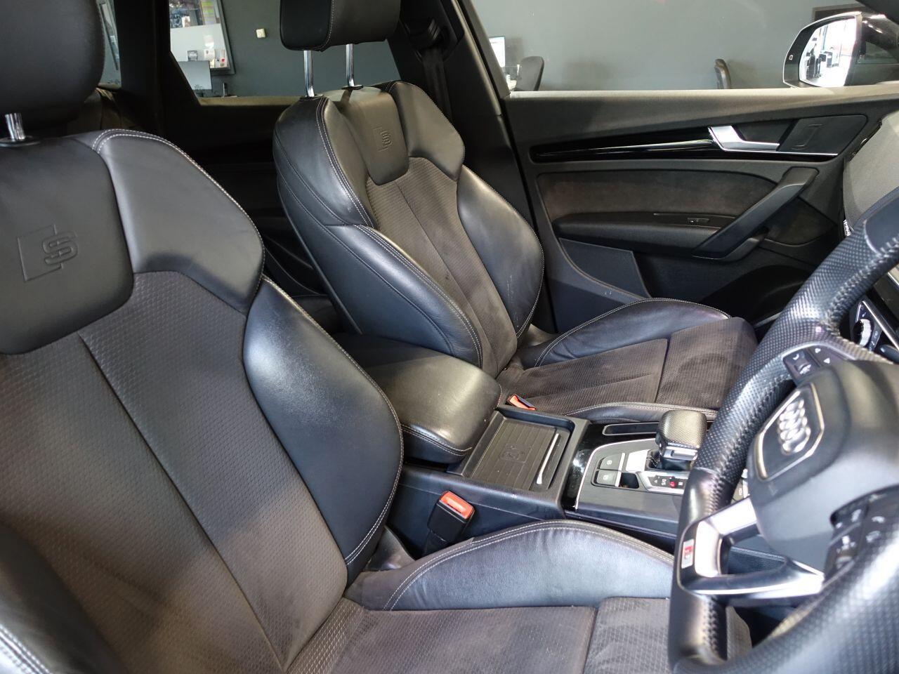 Audi Q5 - Image 13