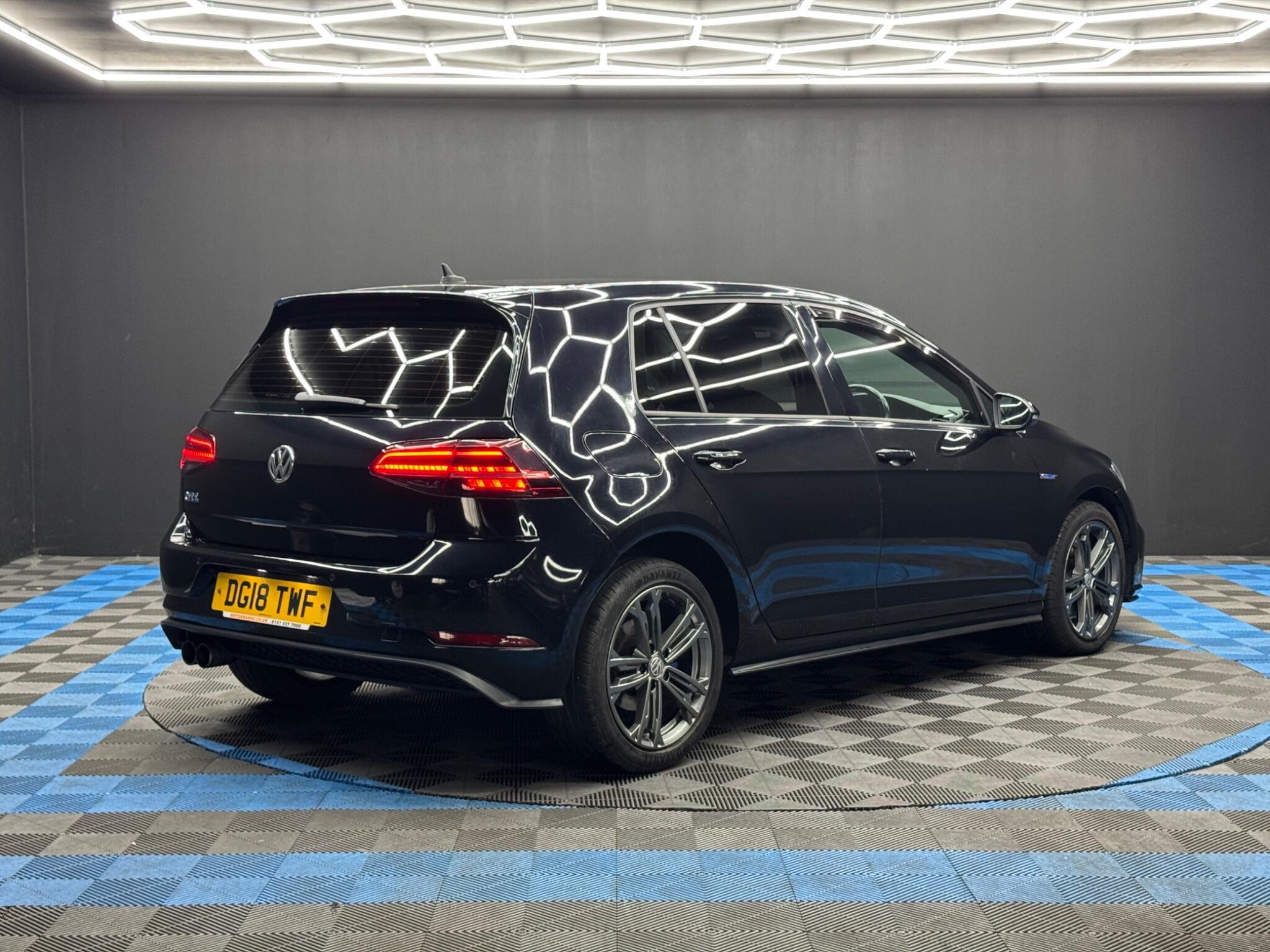Volkswagen Golf - Image 5
