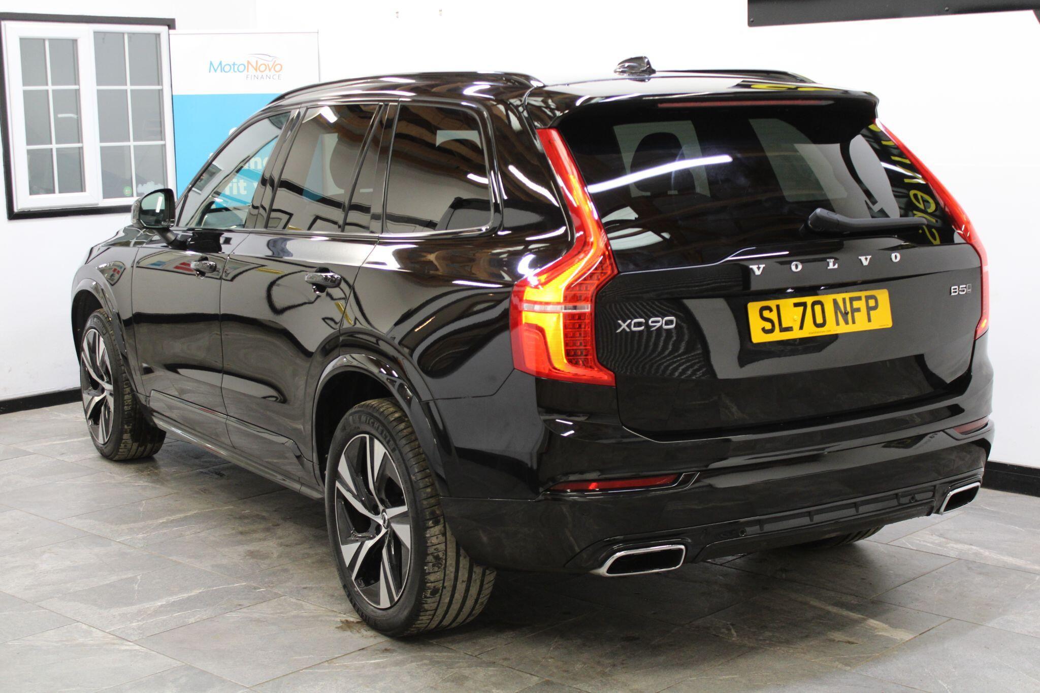 Volvo XC90 - Image 19