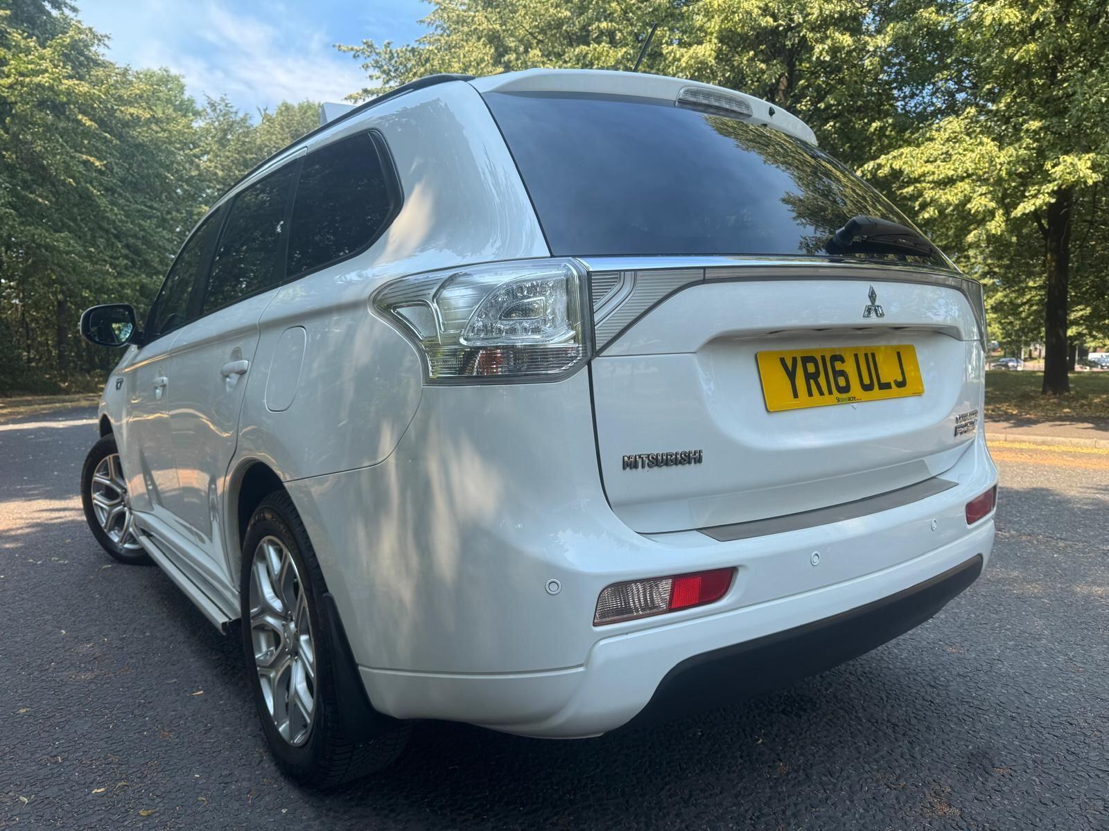 Mitsubishi Outlander - Image 7