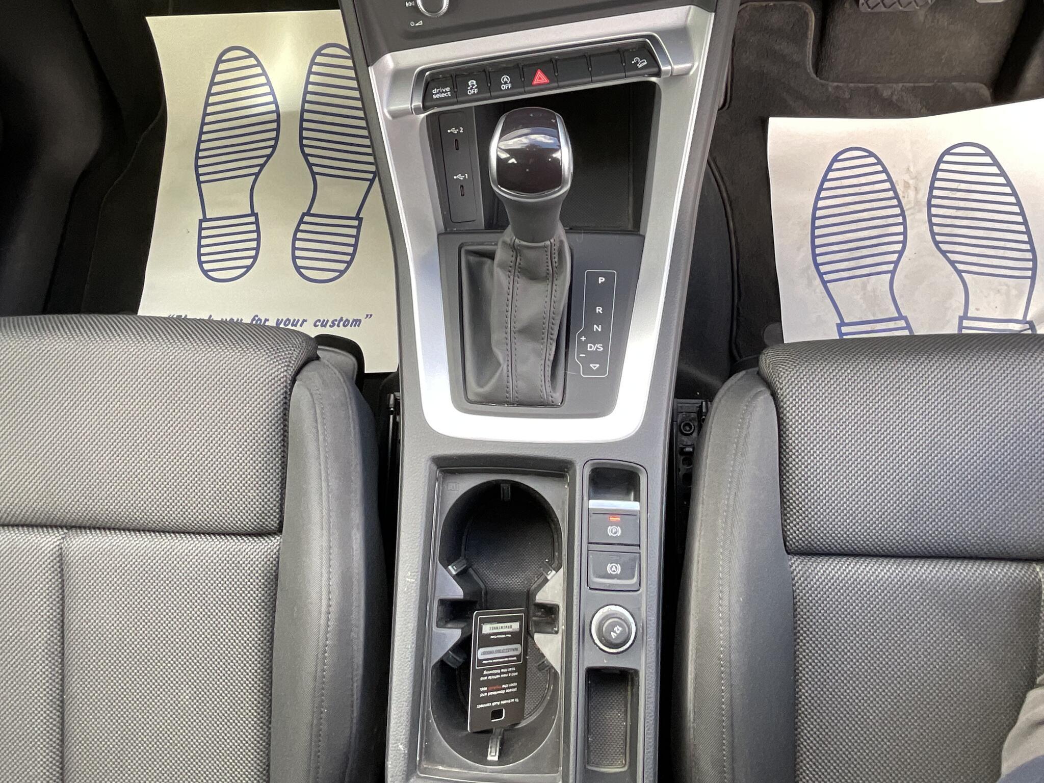 Audi Q3 - Image 15