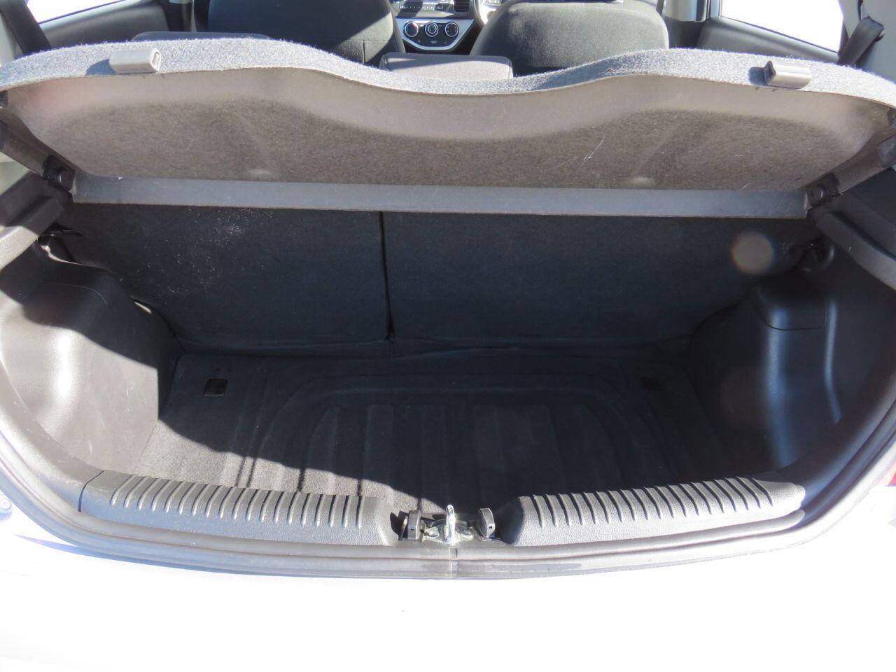 Kia Picanto - Image 11