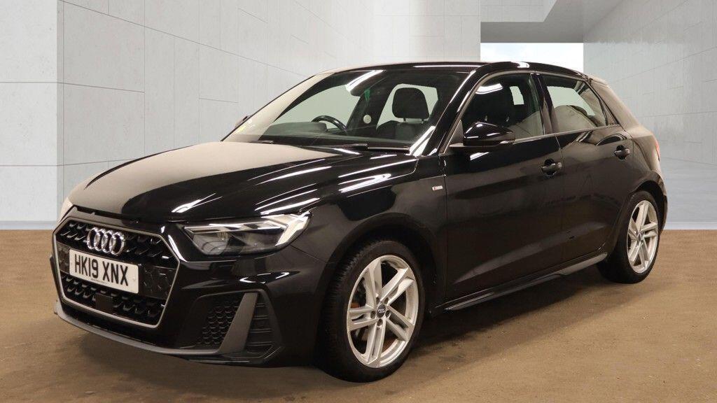 Audi A1 - Image 2