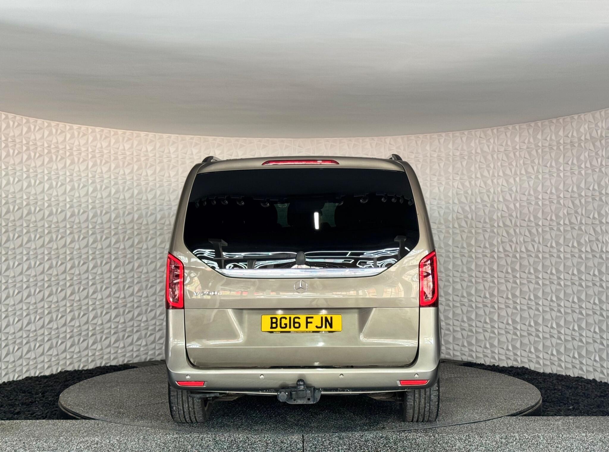 Mercedes V Class - Image 16