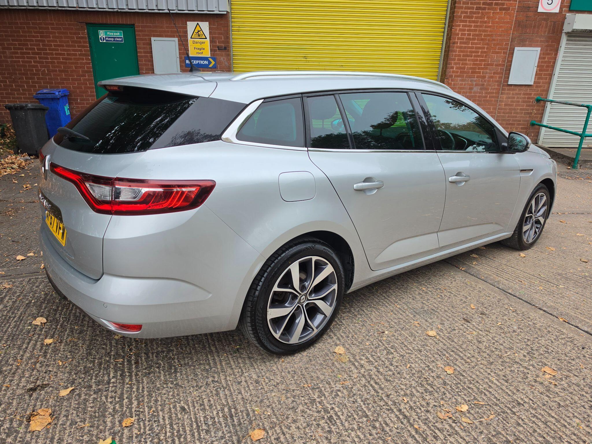 Renault Megane - Image 8