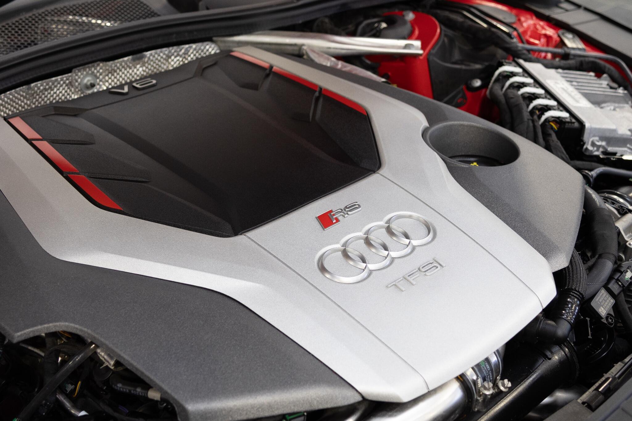 Audi Rs4 Avant - Image 13