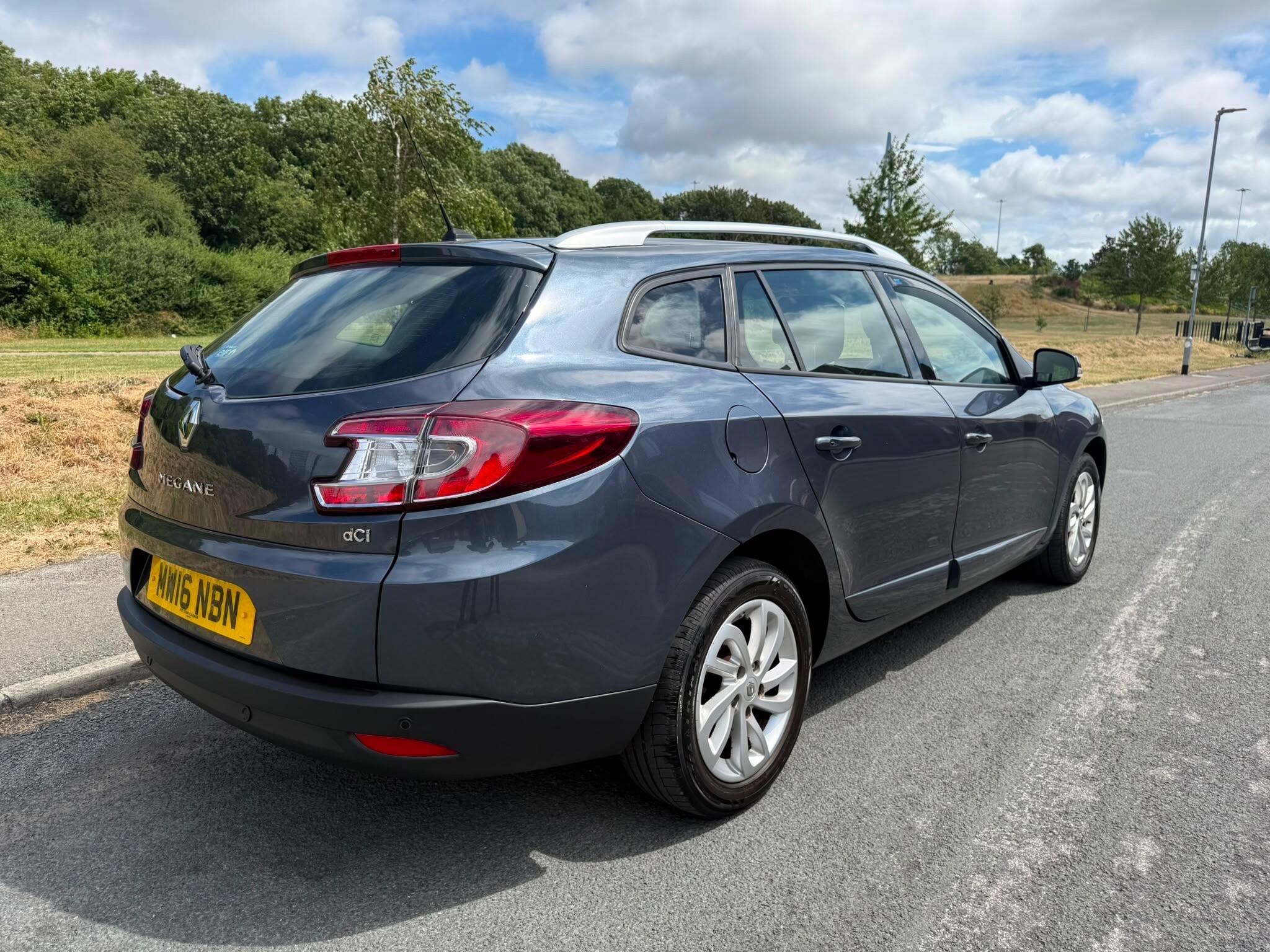 Renault Megane - Image 3