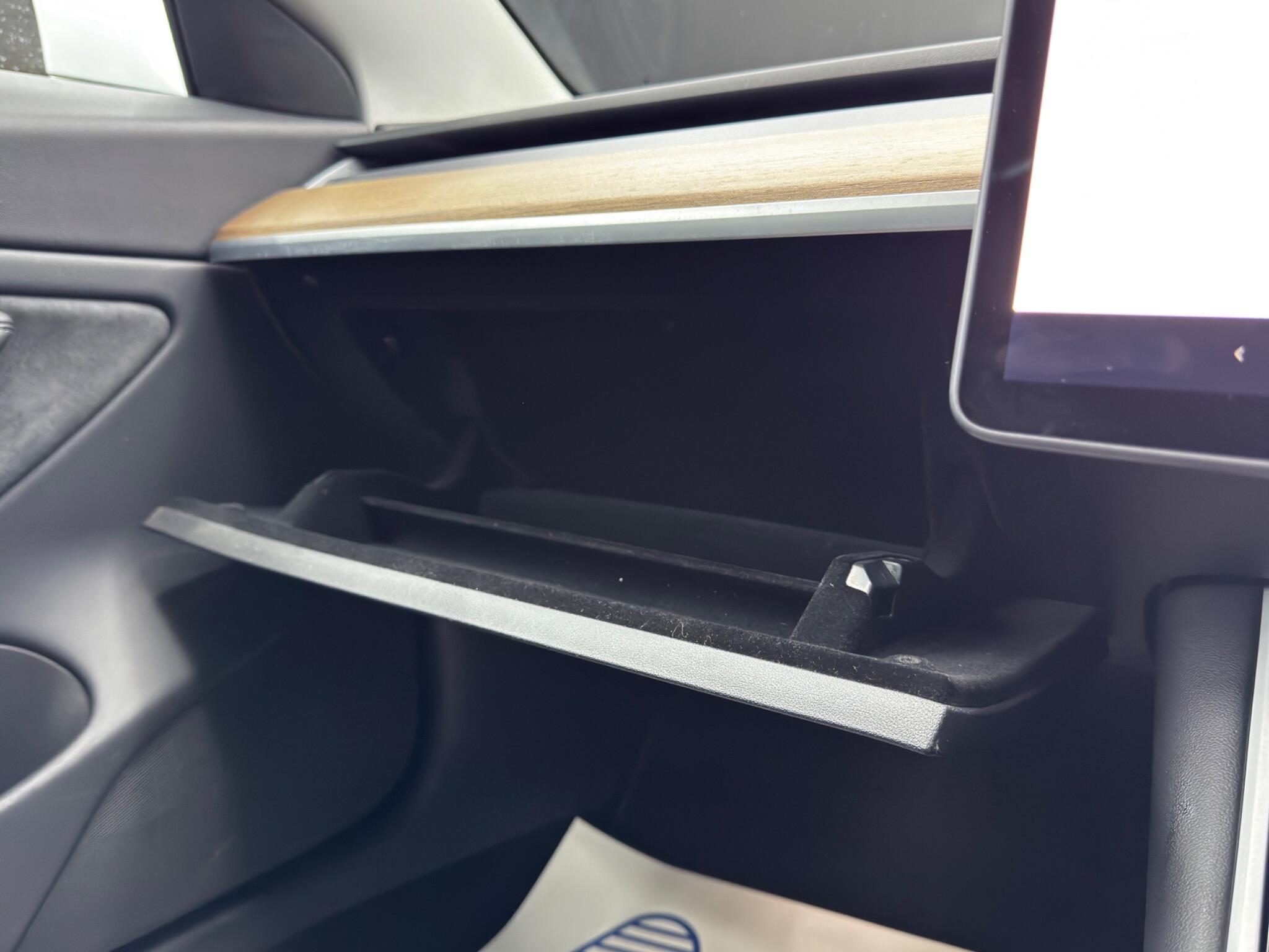 Tesla Model 3 - Image 36