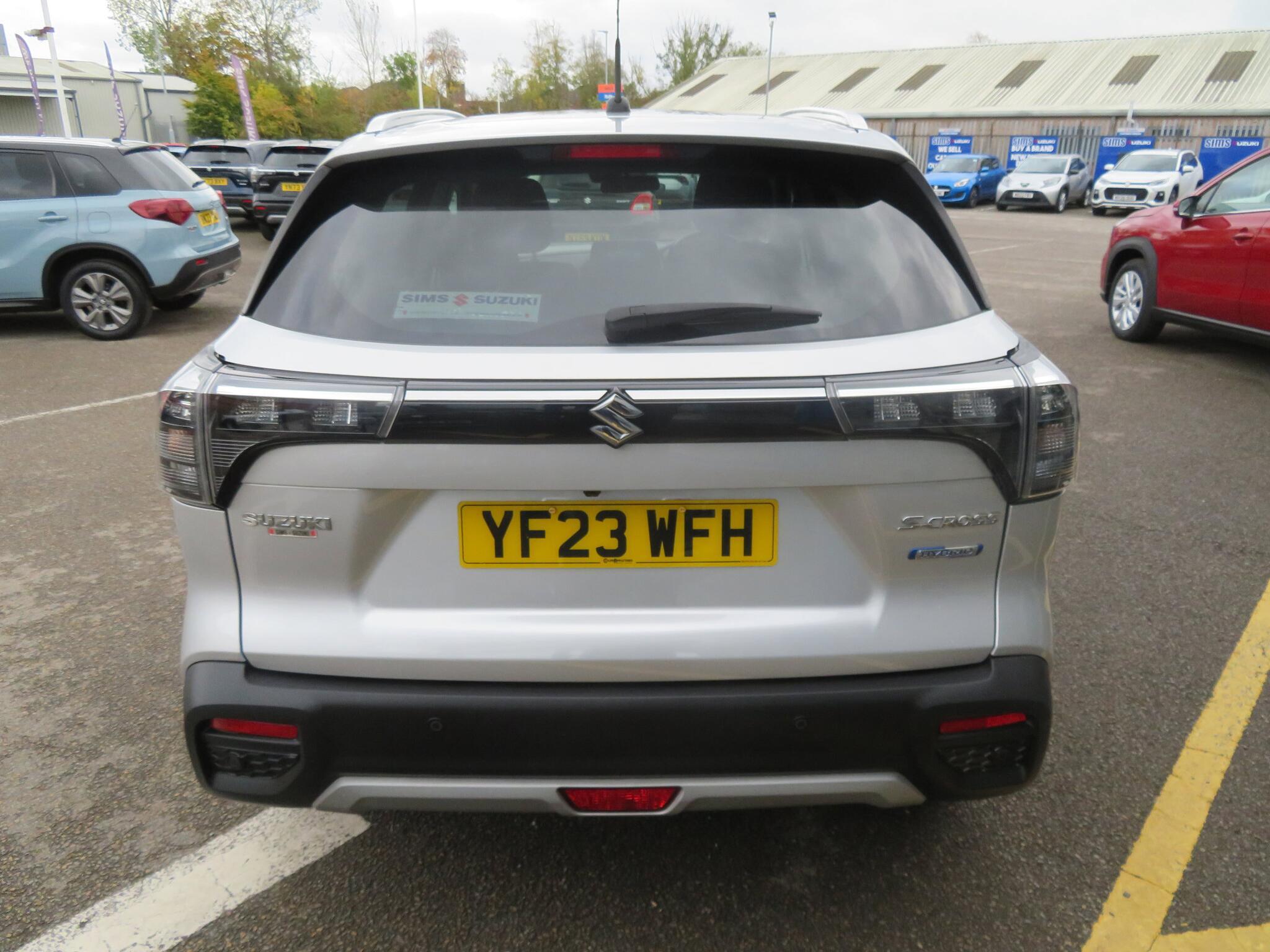 Suzuki S-Cross - Image 11