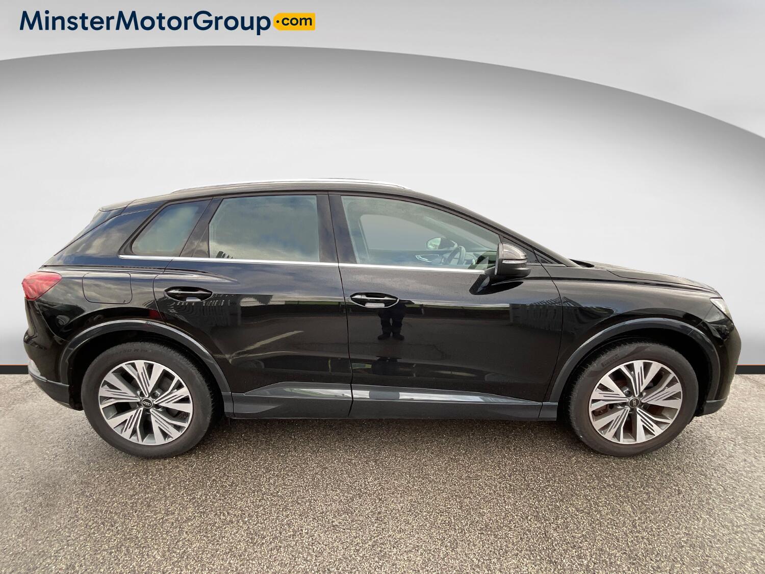 Audi Q4 E-Tron - Image 2