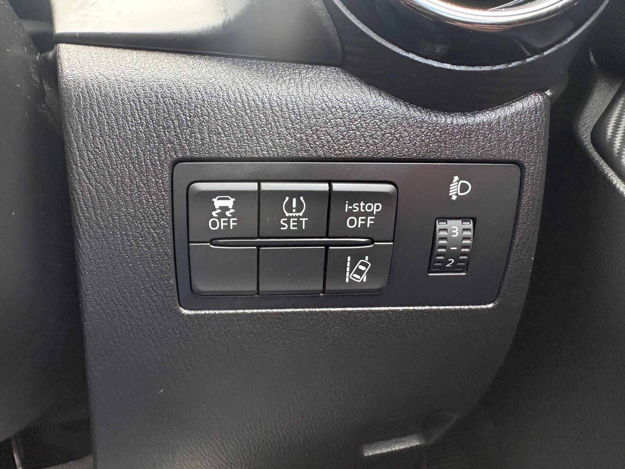 Mazda MAZDA2 - Image 33