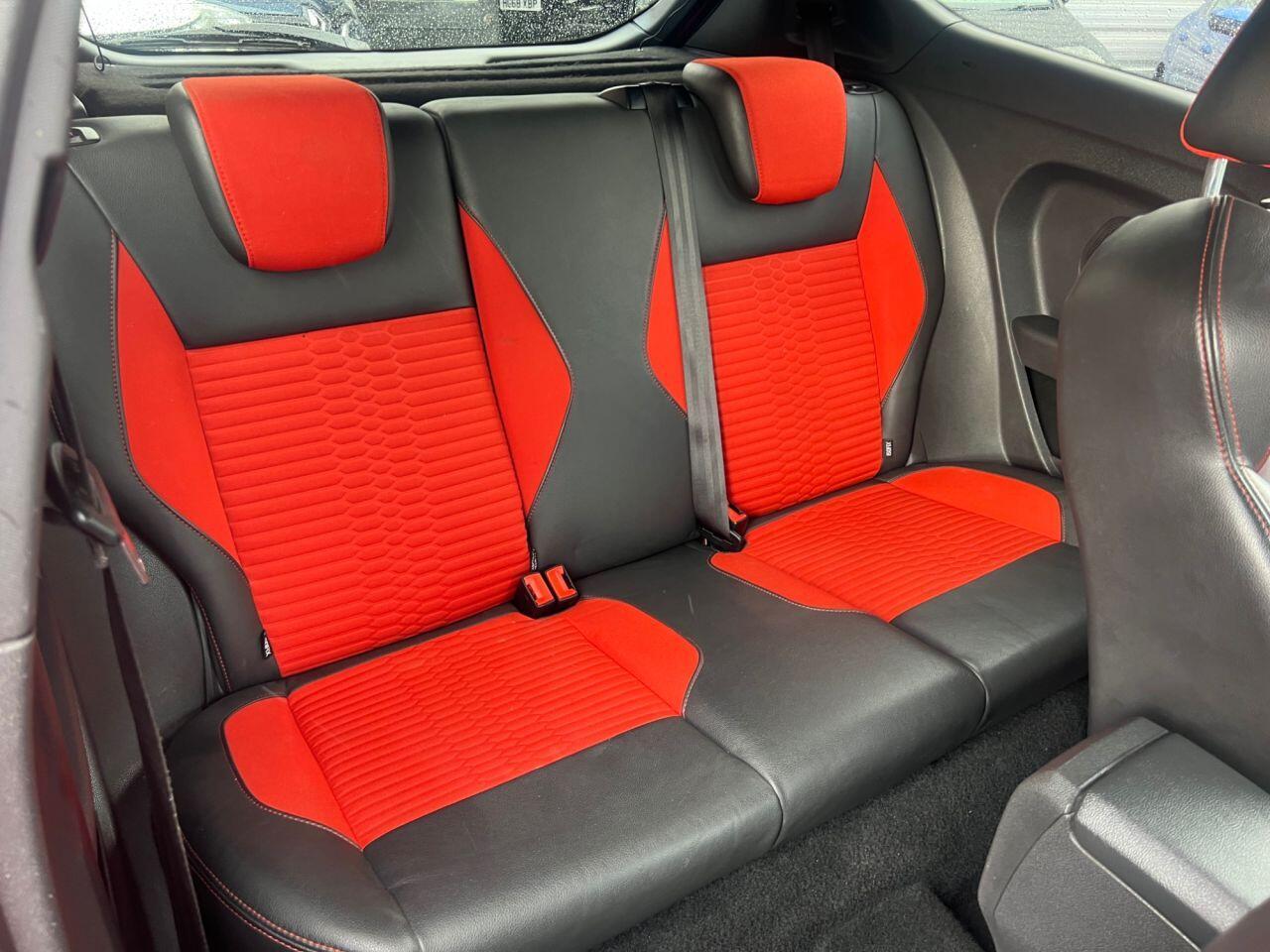 Ford Fiesta - Image 25