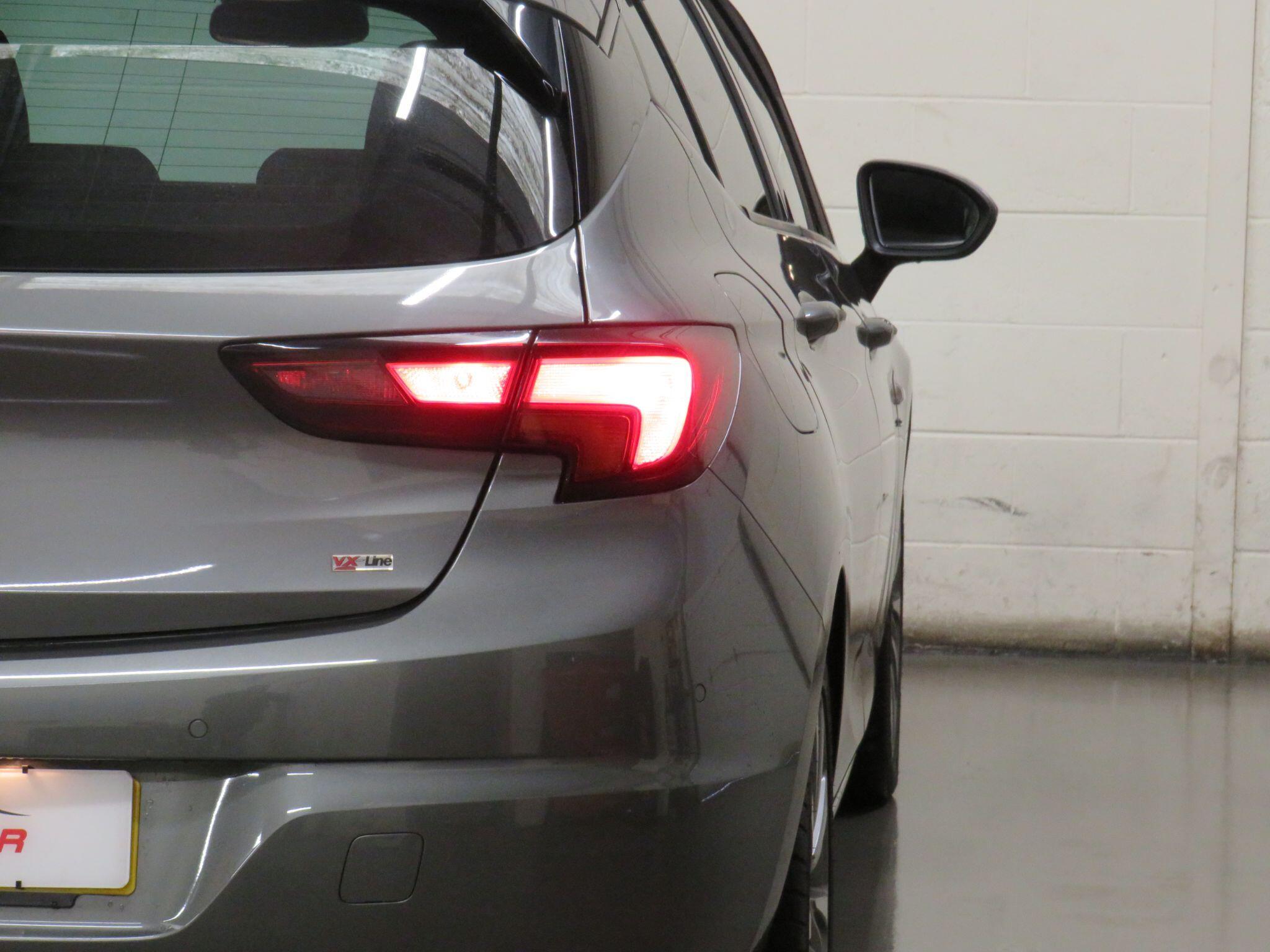 Vauxhall Astra - Image 12